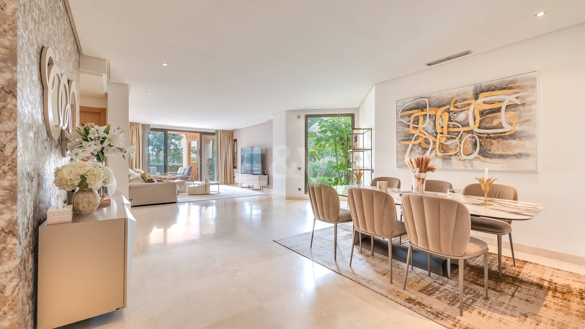 Sophisticated Garden Apartment in the Exclusive Mansion Club Community