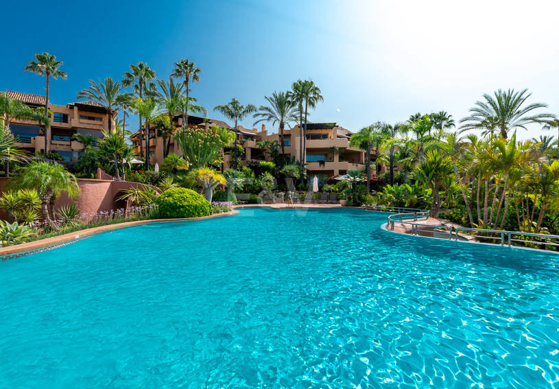 Sophisticated Garden Apartment in the Exclusive Mansion Club Community