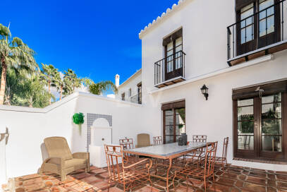 Charmantes Stadthaus mit Andalusischer Eleganz