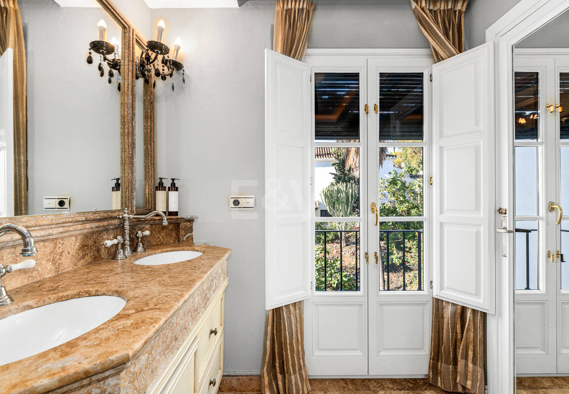 Charmantes Stadthaus mit Andalusischer Eleganz