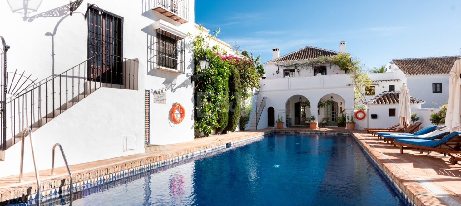 Radhus till salu i Marbella Golden Mile