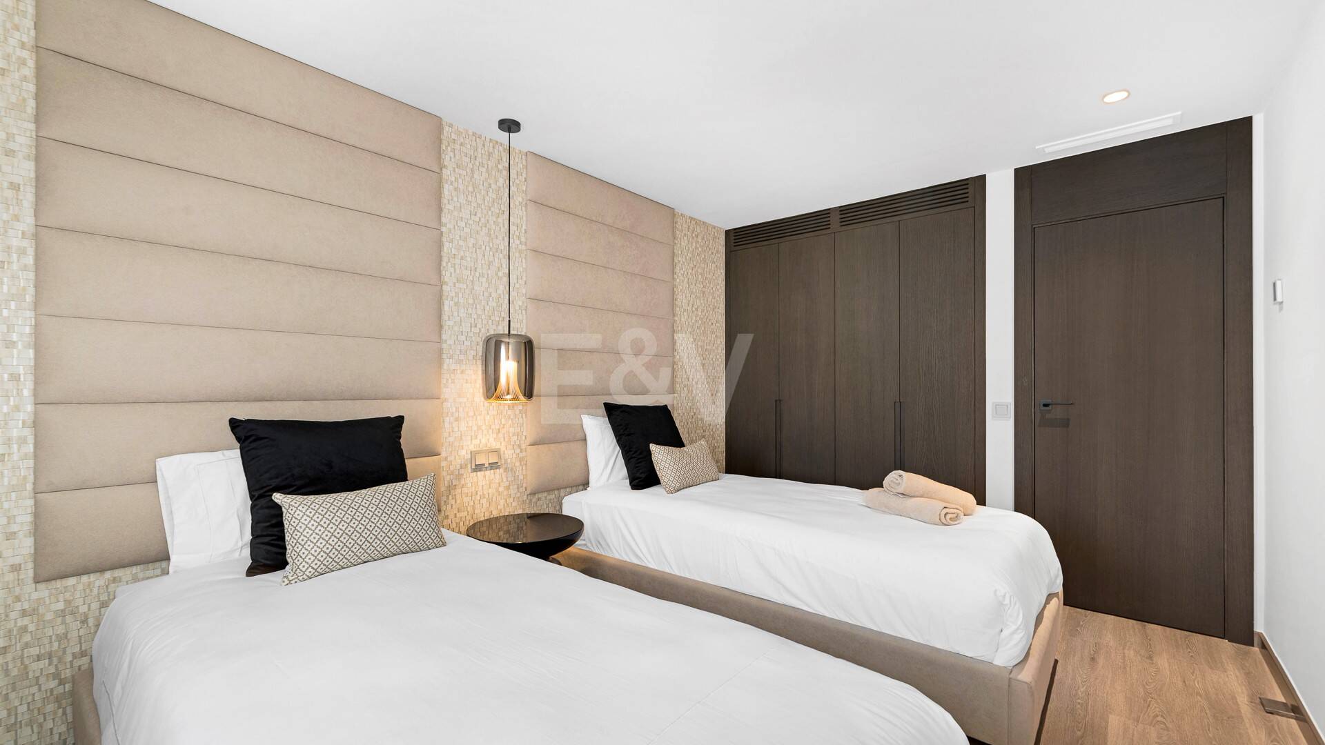 Spacious and modern apartment in Puerto Banús