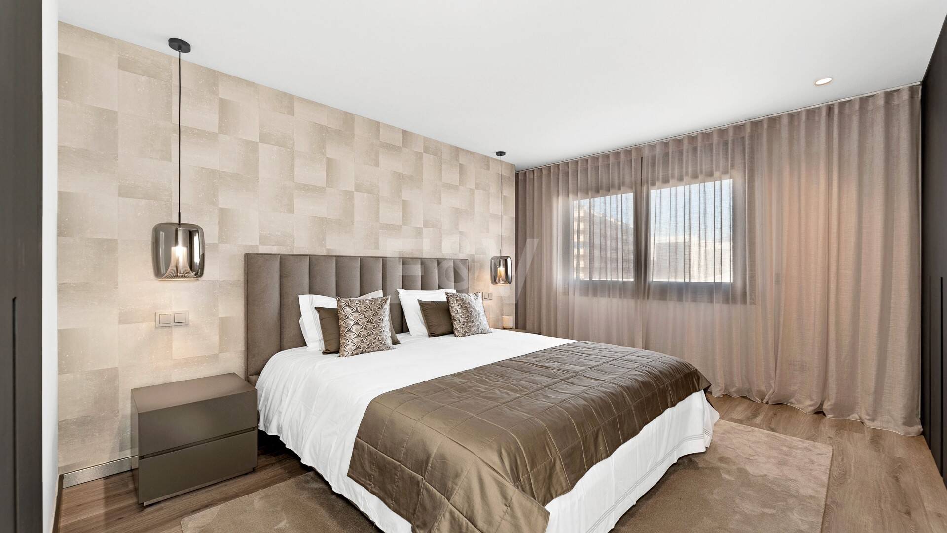 Amplio y moderno apartamento en Puerto Banús