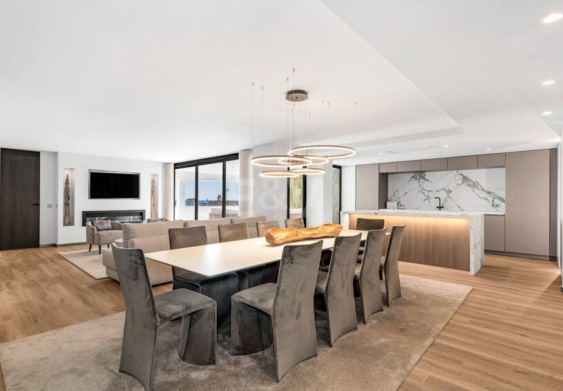 Spacious and modern apartment in Puerto Banús