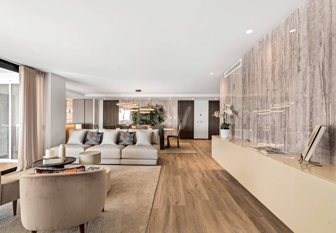 Spacious and modern apartment in Puerto Banús