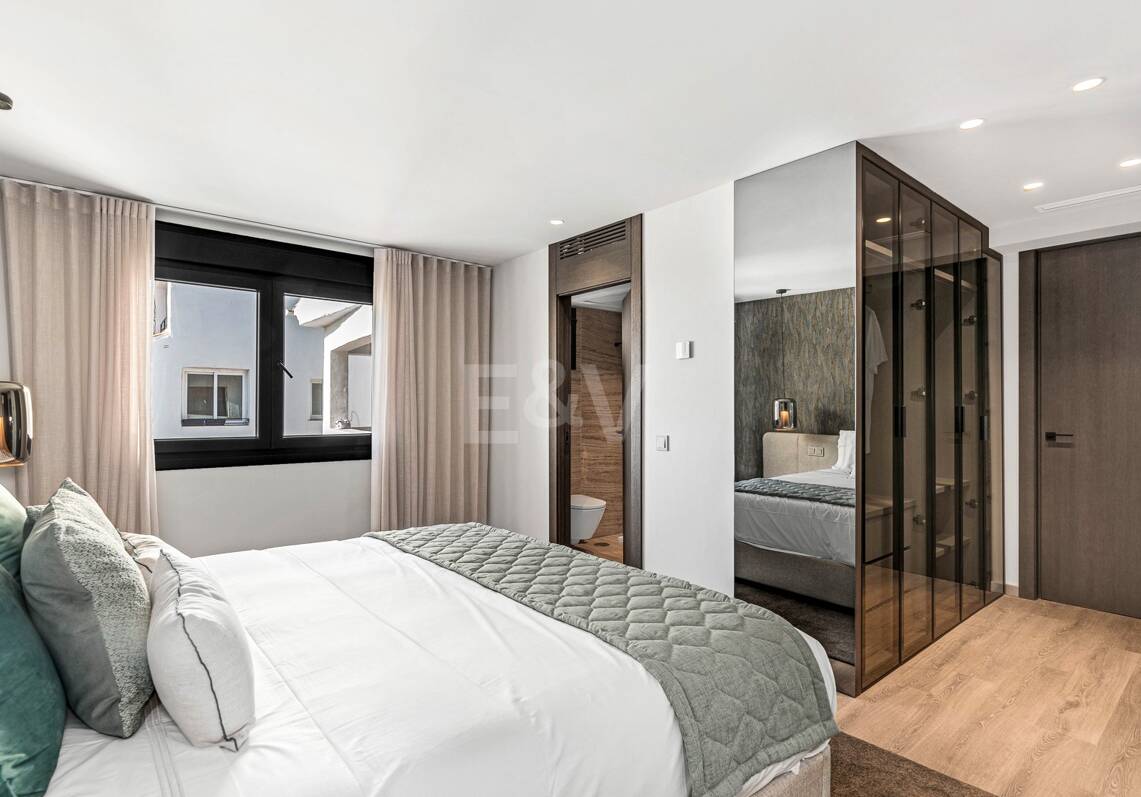 Modernes und weitläufiges Apartment in Puerto Banús