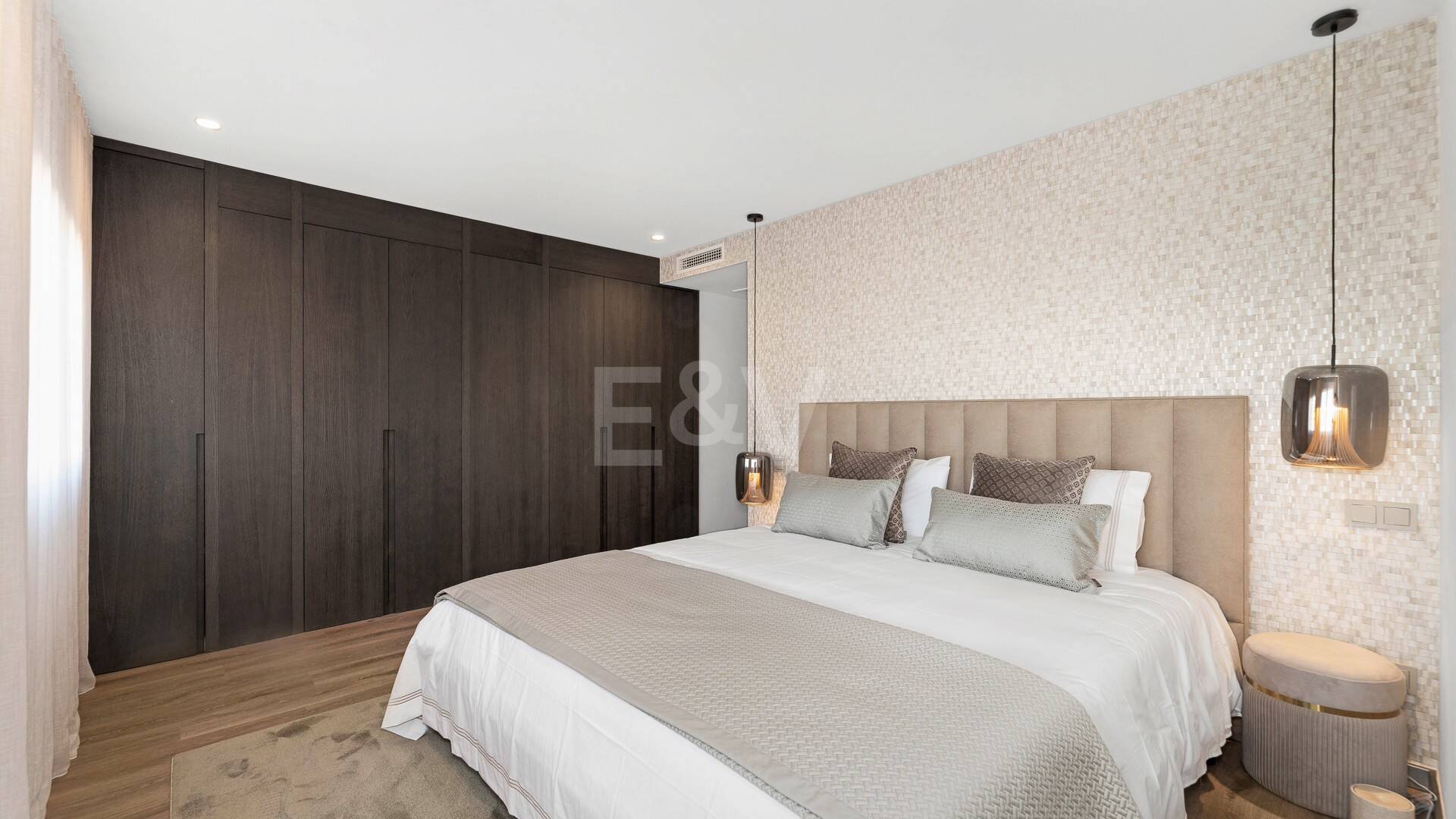 Spacious and modern apartment in Puerto Banús