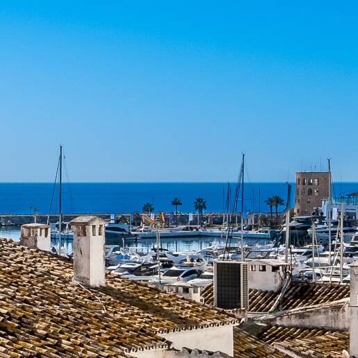 Rymlig och modern lägenhet i Puerto Banús