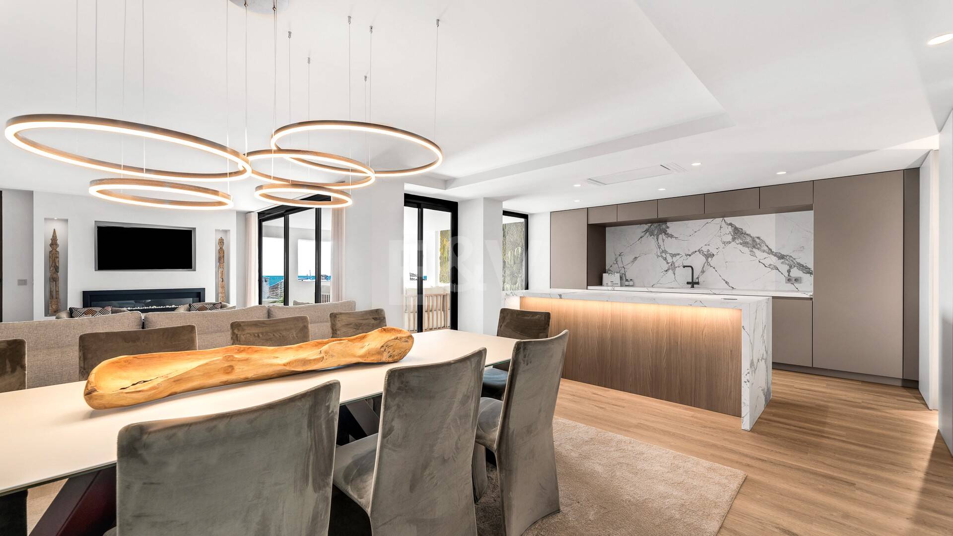 Amplio y moderno apartamento en Puerto Banús