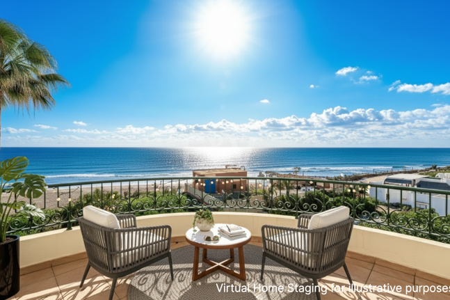 Lyx Frontline Beach Penthouse i Elviria med havsutsikt