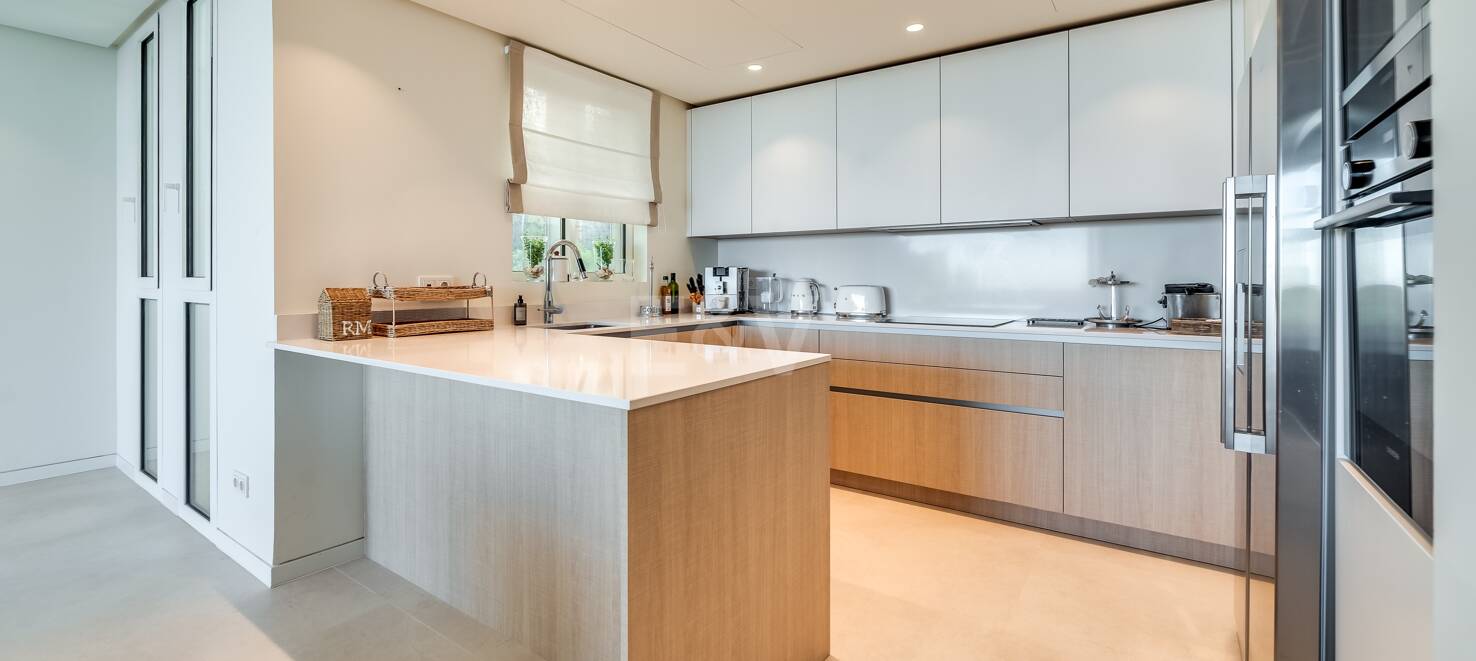 Exclusive Apartment with Sea Views in Palo Alto