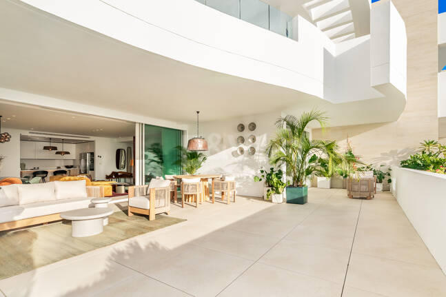 Exklusive Wohnung mit Meerblick in Palo Alto