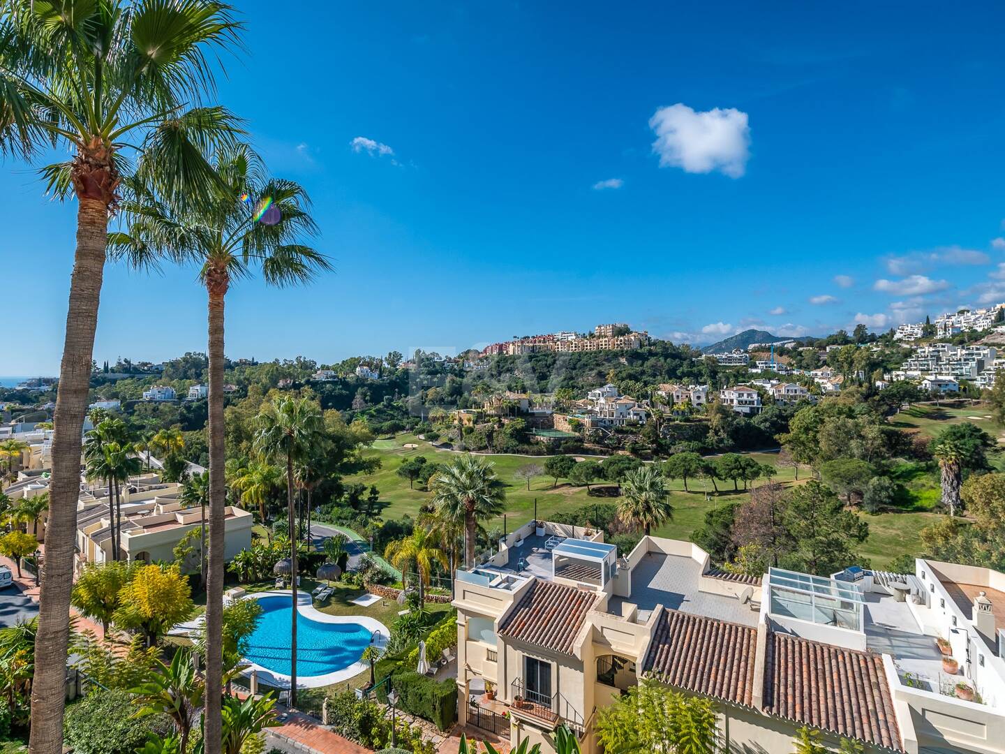 Elegant Duplex Penthouse in La Quinta with Solarium