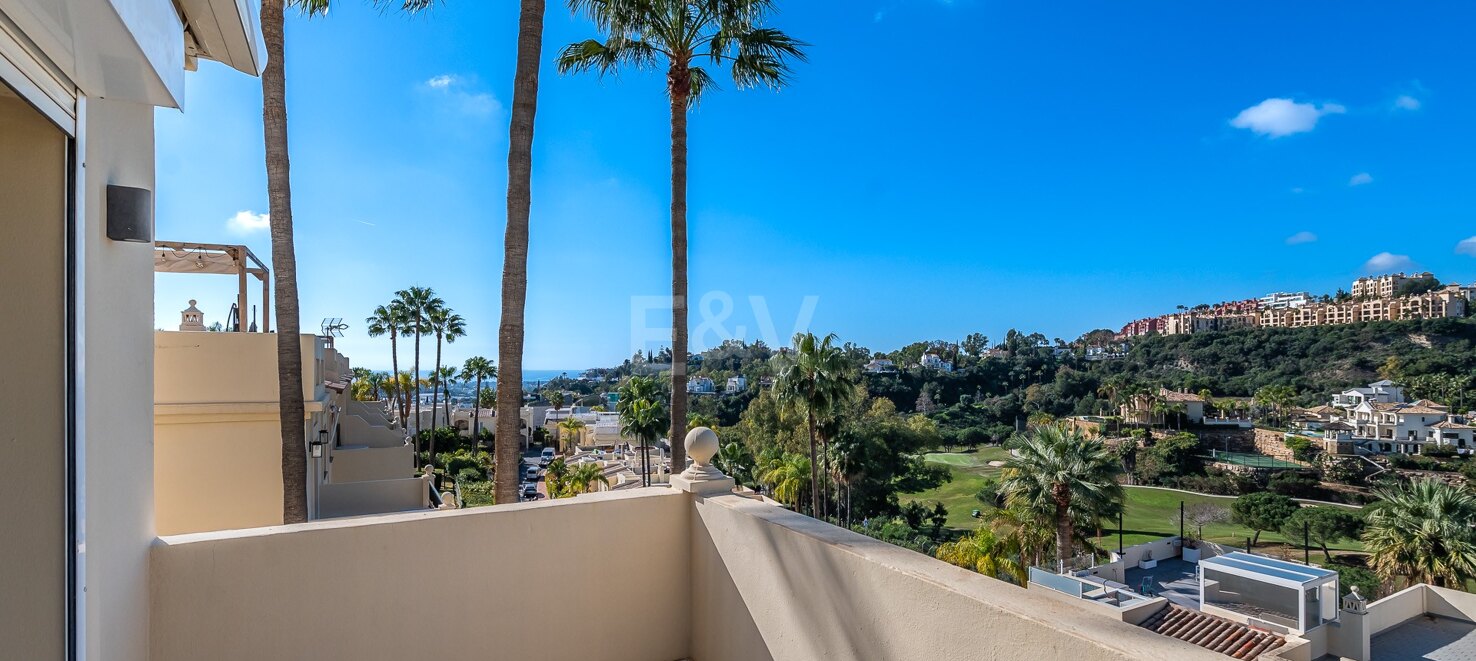 Elegantes Maisonette-Penthouse in La Quinta mit Solarium