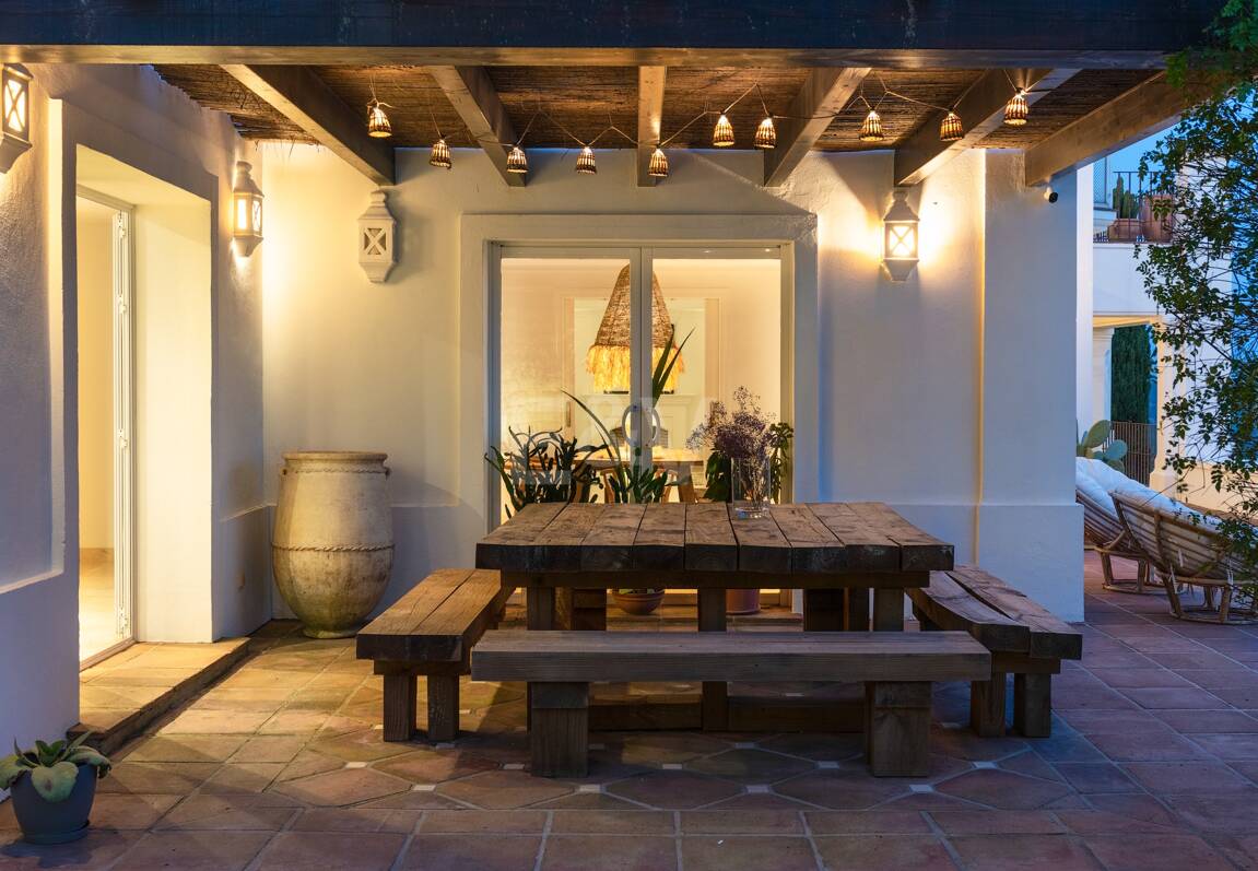 Elegant Villa i Altos de Los Monteros med oslagbar havsutsikt