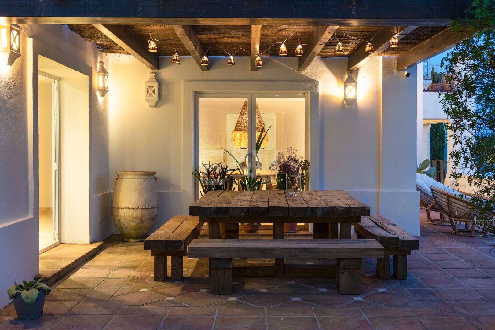 Elegant Villa i Altos de Los Monteros med oslagbar havsutsikt