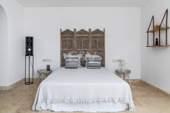 Elegant Villa i Altos de Los Monteros med oslagbar havsutsikt