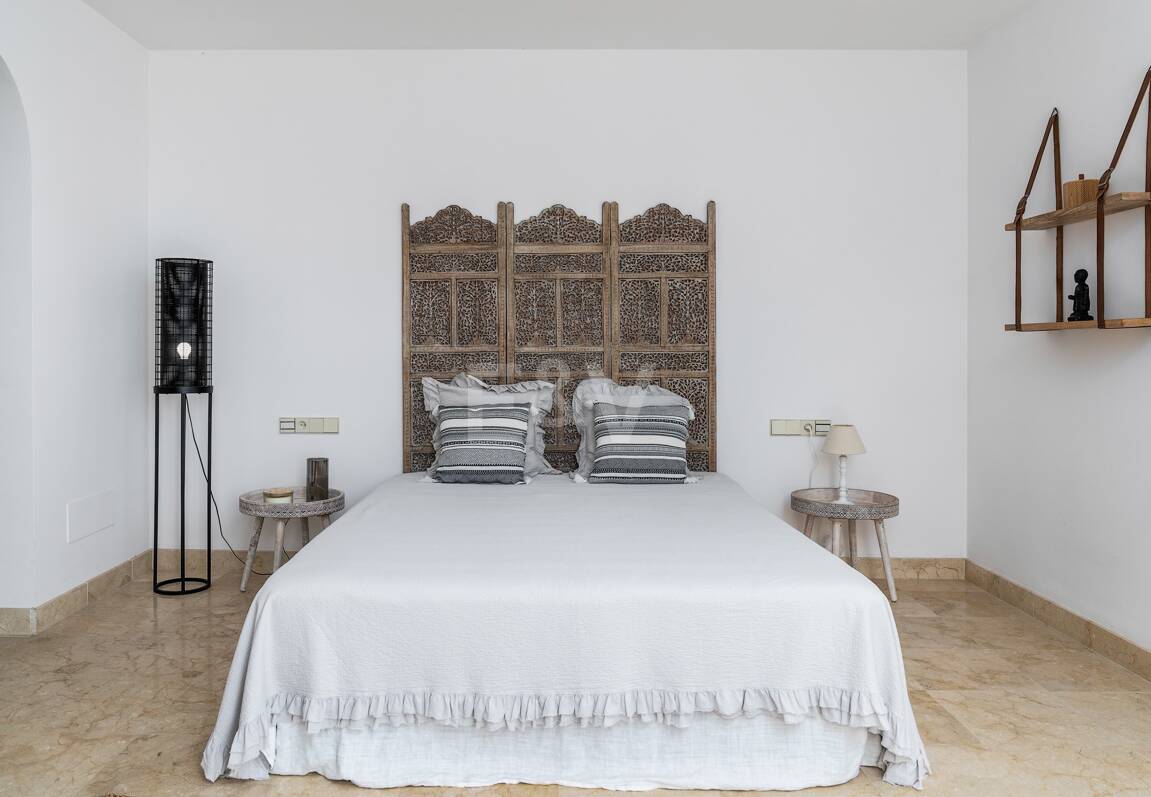 Elegant Villa i Altos de Los Monteros med oslagbar havsutsikt