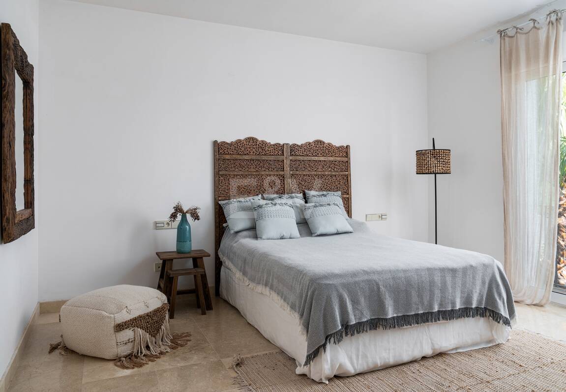 Elegant Villa i Altos de Los Monteros med oslagbar havsutsikt