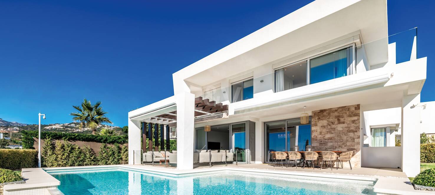Modern Villa med havsutsikt i Santa Clara, Marbella