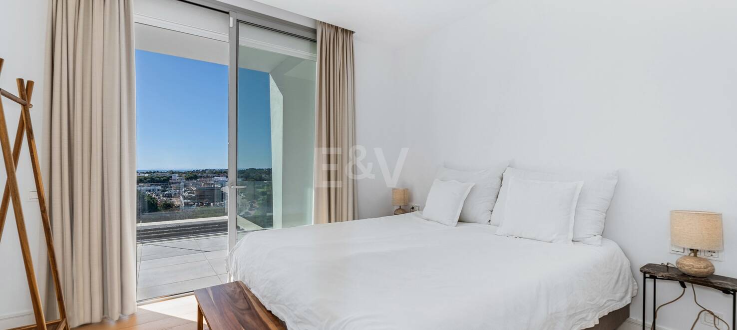 Modern Villa med havsutsikt i Santa Clara, Marbella
