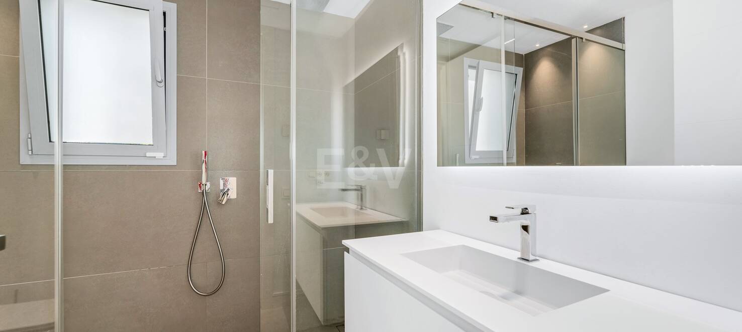 Modern Villa med havsutsikt i Santa Clara, Marbella