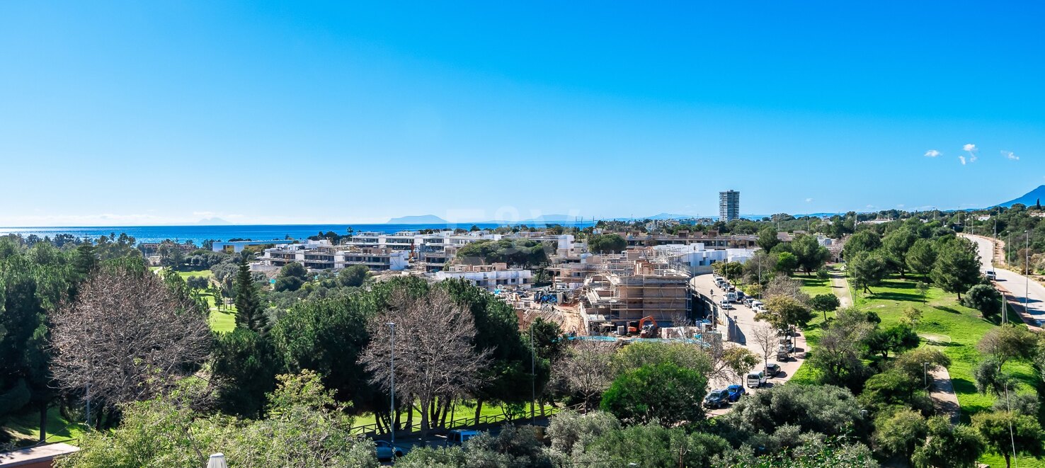 Moderne Villa mit Meerblick in Santa Clara, Marbella