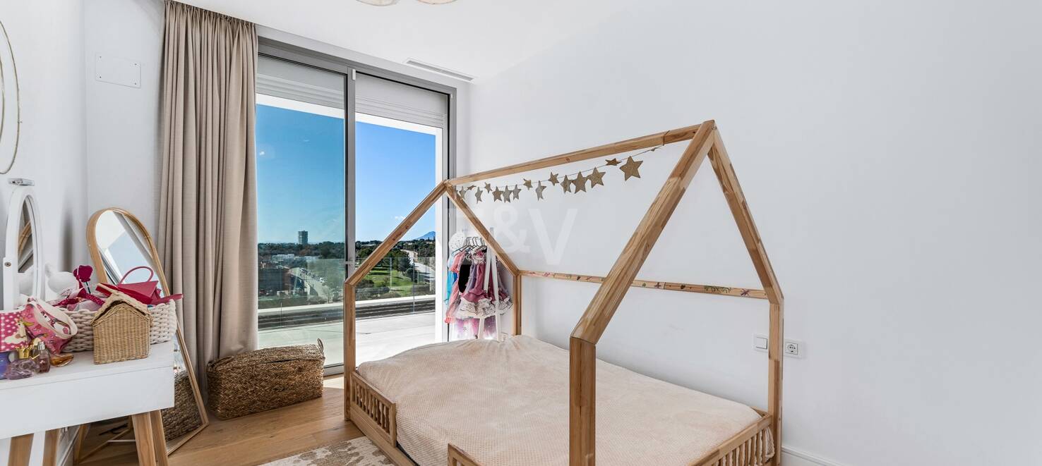Modern Villa med havsutsikt i Santa Clara, Marbella