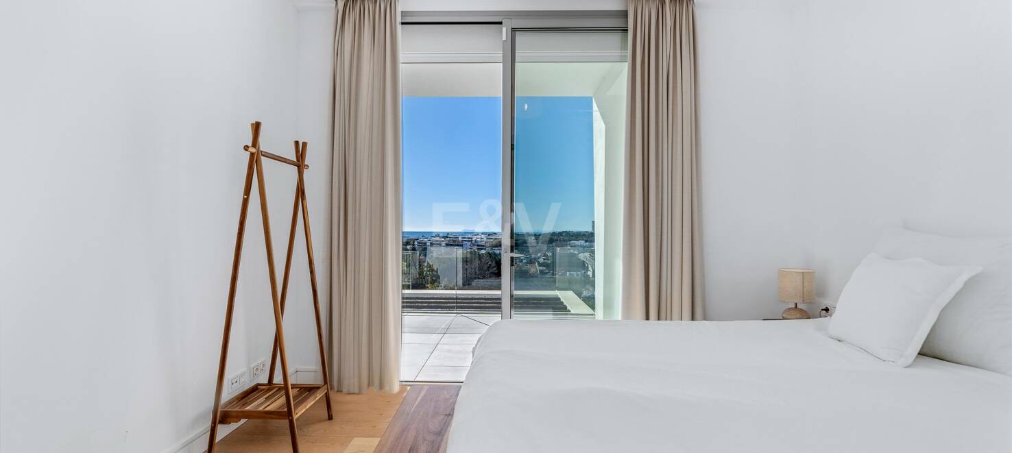 Modern Villa med havsutsikt i Santa Clara, Marbella