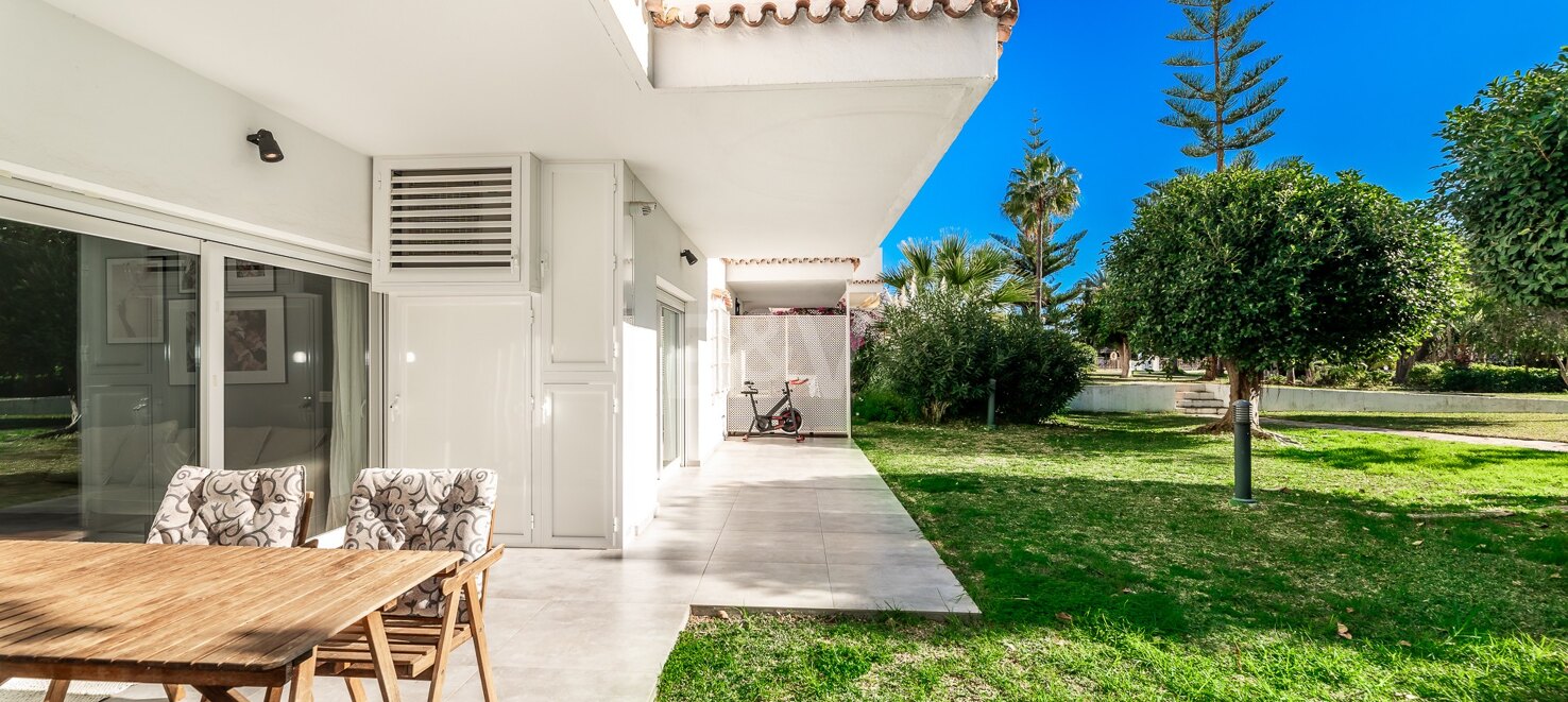 Modern Ground-Floor Apartment in Nueva Andalucía