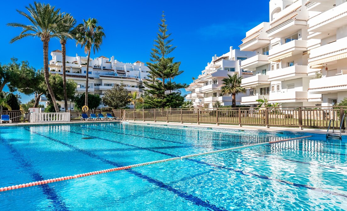 Modern Ground-Floor Apartment in Nueva Andalucía