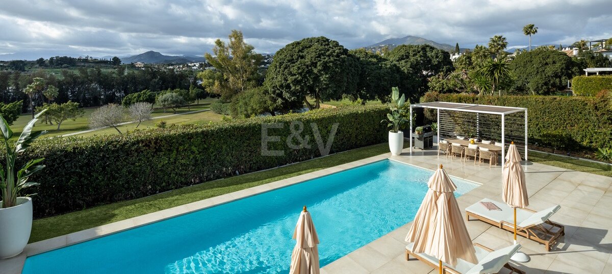 Exclusive Frontline Golf Villa with Panoramic Views & Contemporary Luxury