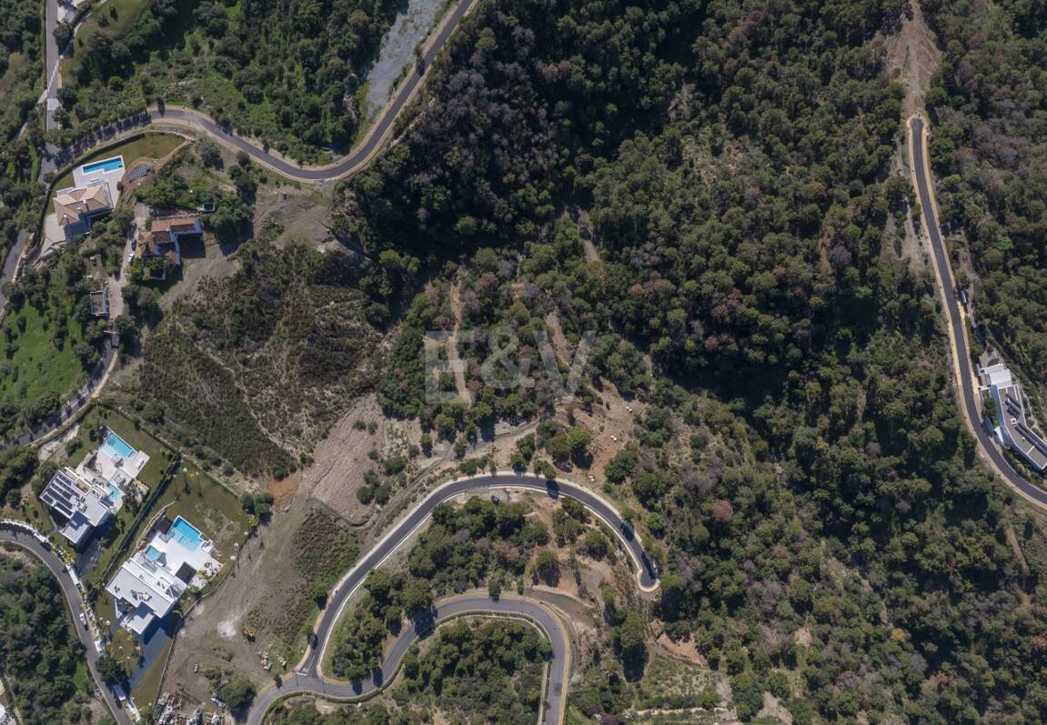 Fantastisk tomt med havsutsikt i Marbella Club Golf Resort