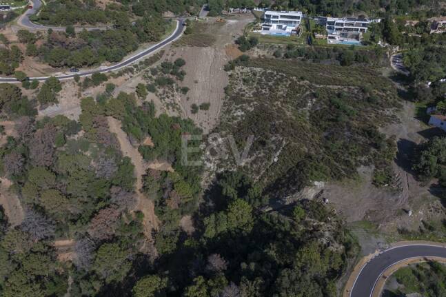 Fantastisk tomt med havsutsikt i Marbella Club Golf Resort