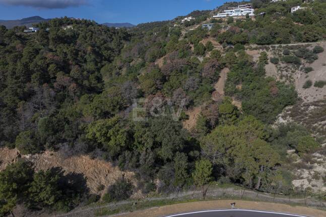 Fantastisk tomt med havsutsikt i Marbella Club Golf Resort