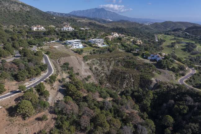 Fantastisk tomt med havsutsikt i Marbella Club Golf Resort