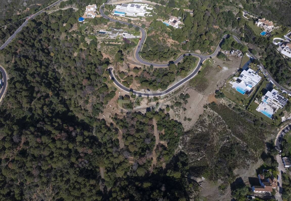 Fantastisk tomt med havsutsikt i Marbella Club Golf Resort