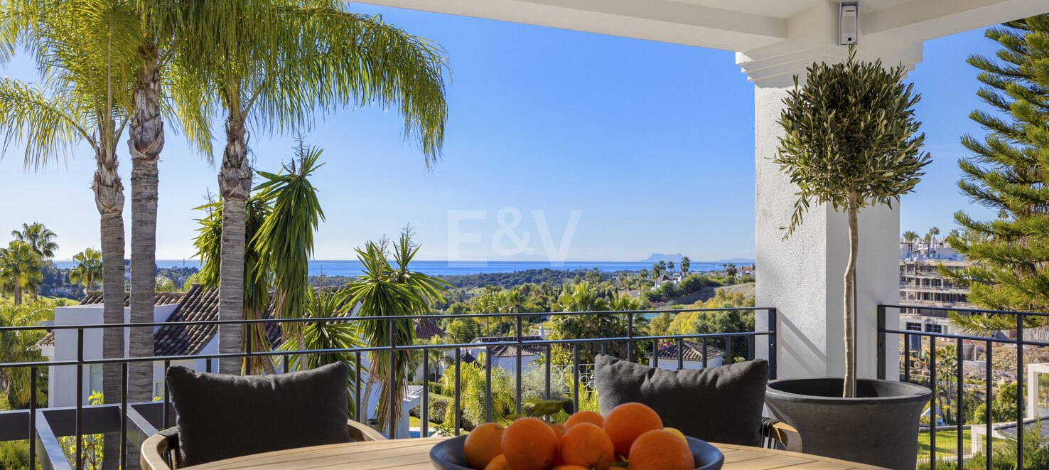 Exclusiva Villa de Lujo con Vistas al Mar en Paraíso Alto, Costa del Sol