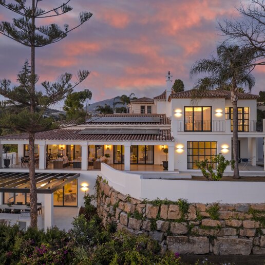 Exclusiva Villa de Lujo con Vistas al Mar en Paraíso Alto, Costa del Sol