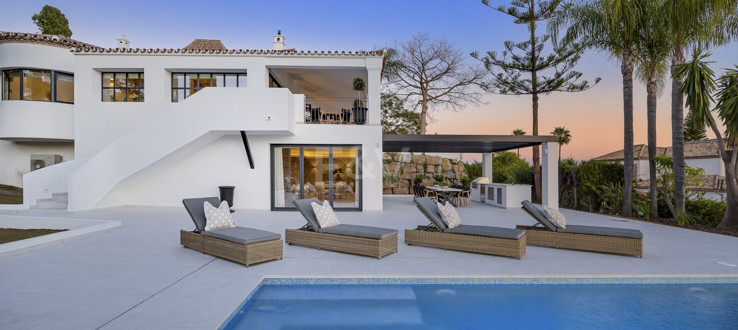 Exclusiva Villa de Lujo con Vistas al Mar en Paraíso Alto, Costa del Sol