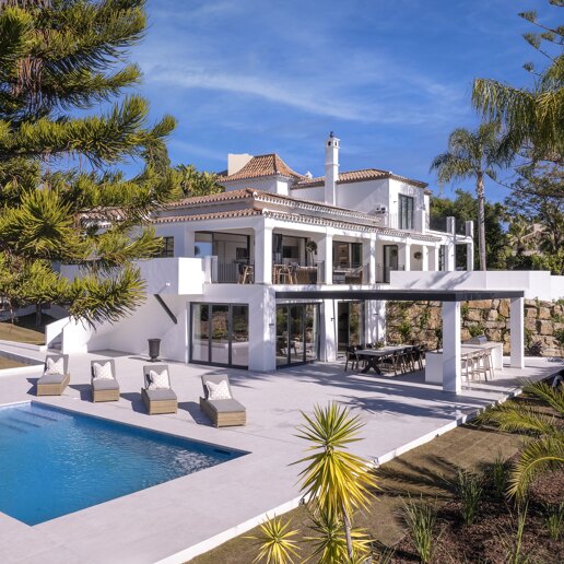 Exclusiva Villa de Lujo con Vistas al Mar en Paraíso Alto, Costa del Sol