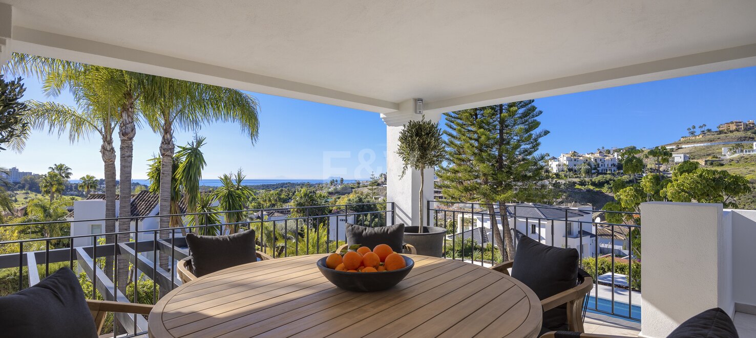 Exclusiva Villa de Lujo con Vistas al Mar en Paraíso Alto, Costa del Sol