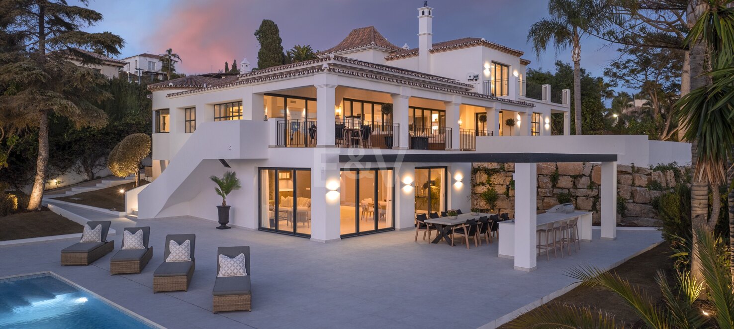 Exclusiva Villa de Lujo con Vistas al Mar en Paraíso Alto, Costa del Sol