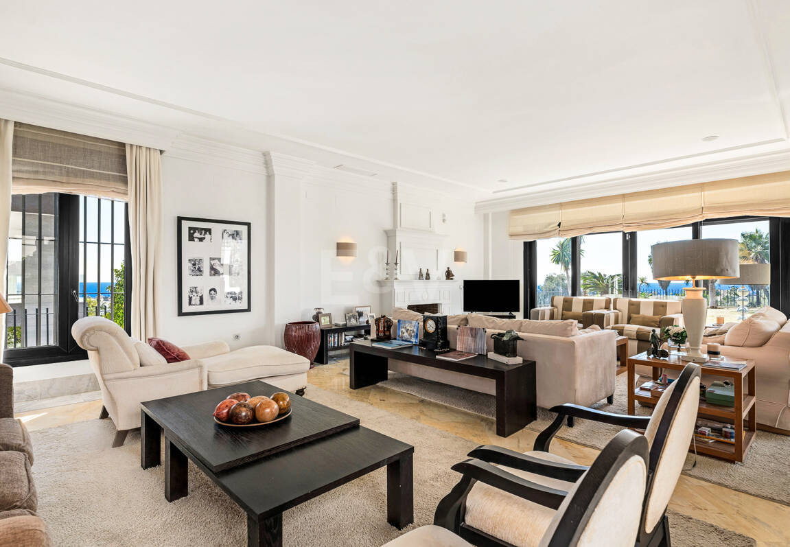 Villa de luxe avec vue spectaculaire sur la mer à Santa Clara, Marbella