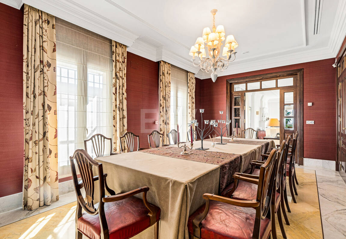 Villa de luxe avec vue spectaculaire sur la mer à Santa Clara, Marbella