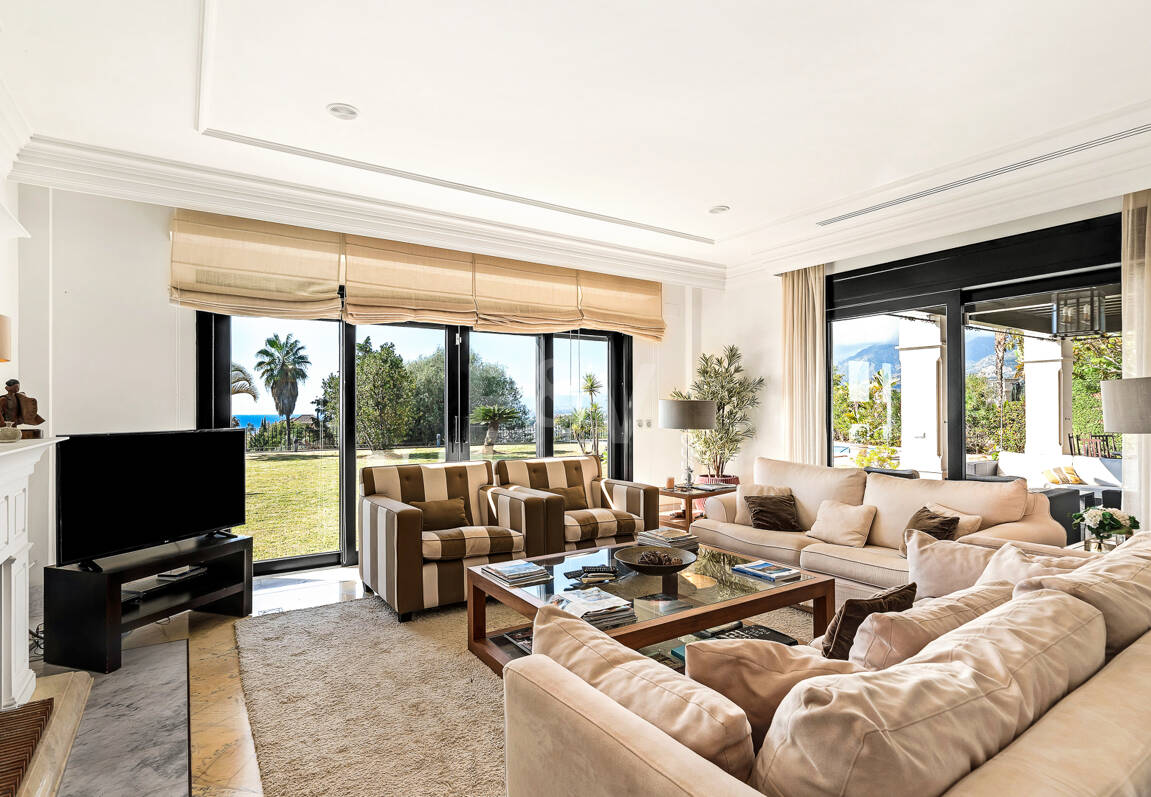 Villa de luxe avec vue spectaculaire sur la mer à Santa Clara, Marbella