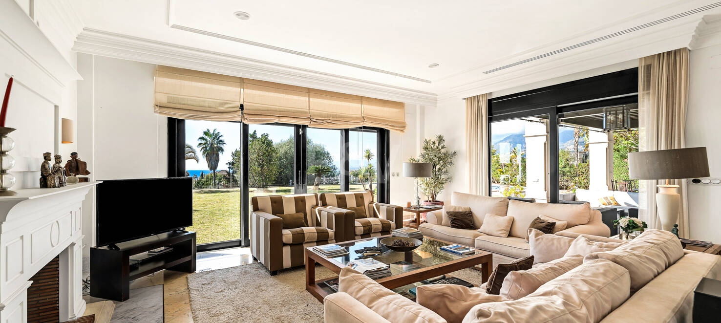 Lyxvilla med spektakulär havsutsikt i Santa Clara, Marbella