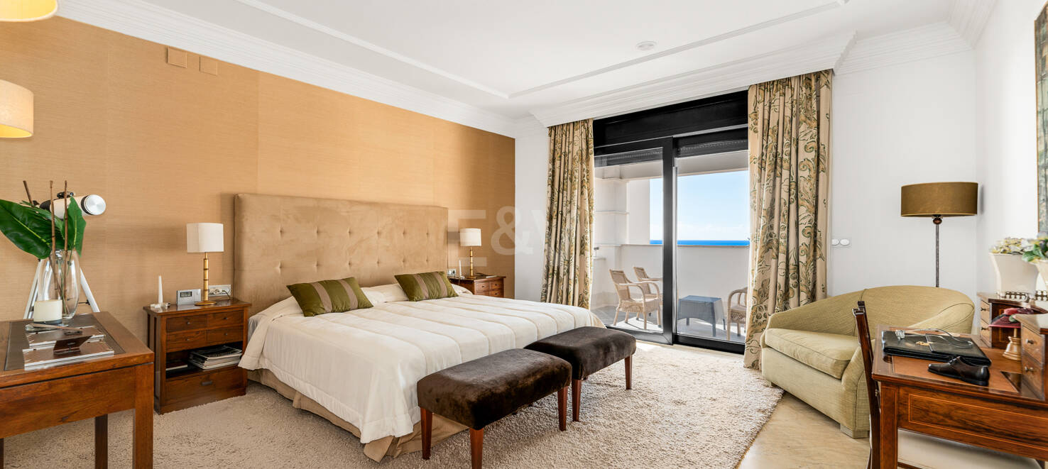 Lyxvilla med spektakulär havsutsikt i Santa Clara, Marbella