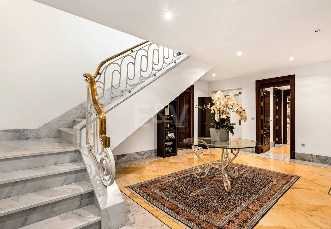 Villa de luxe avec vue spectaculaire sur la mer à Santa Clara, Marbella