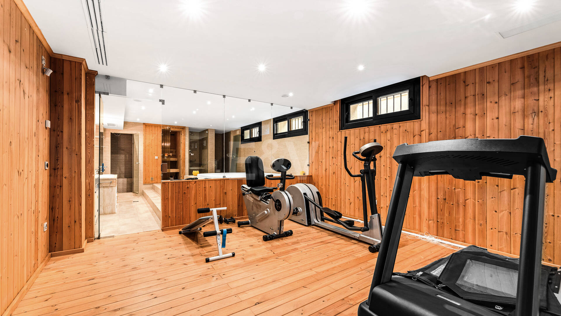 Villa de luxe avec vue spectaculaire sur la mer à Santa Clara, Marbella